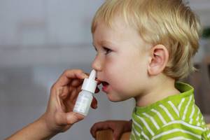 Как лечить затяжной насморк у ребенка?