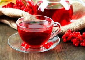 Калиновый чай также принесет положительный результат во время простуды и навязчивого кашля