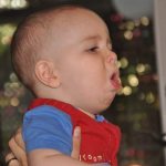 Поговорим о том, чем лечить мокрый кашель у ребенка.