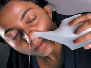 Промывание носа для снятия отеков