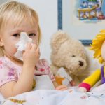 Сопли у ребенка: прозрачные, густые, желтые или зеленые - основные причины и способы лечения. Как правильно лечить все виды соплей у ребенка с температурой или без.