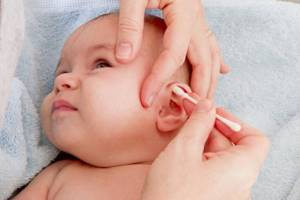 У ребенка заложило ухо: причины, диагностика и что делать